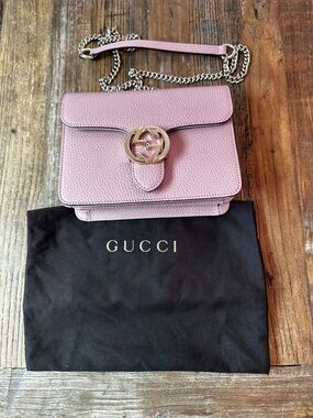 Gucci Pink Pebbled Leather Chain Crossbody Bag with Gold GG